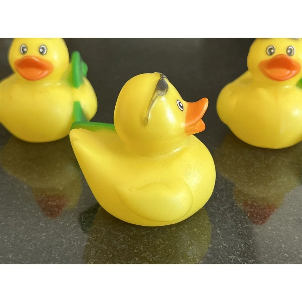 SURFER DUCKIE - Lot of 3 Rubber‎ Ducky Toy Ducks With Sunglasses & Surfboard 2